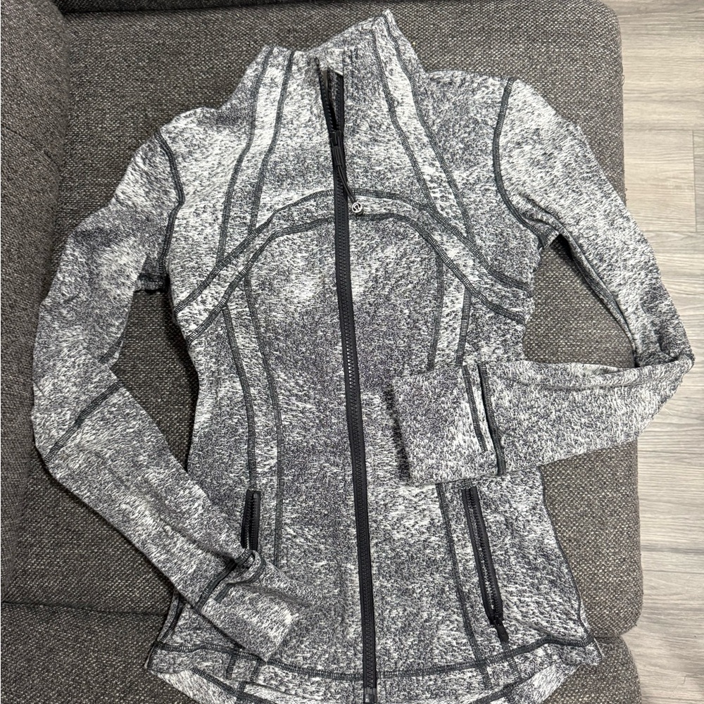 Lululemon Athletica Gray Utility Jacket with Stretch Fit